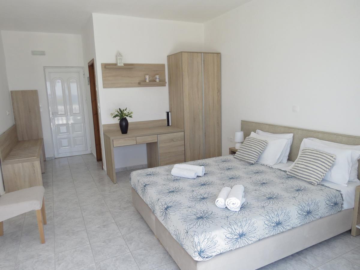 Loukas Beach Rooms キオタリ エクステリア 写真